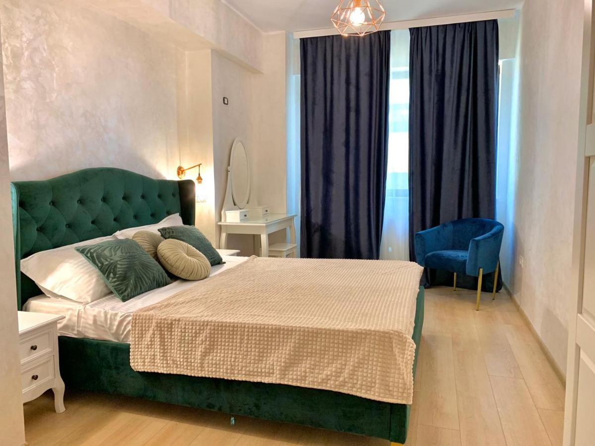 Myamar Apartment Mamaia Exterior photo