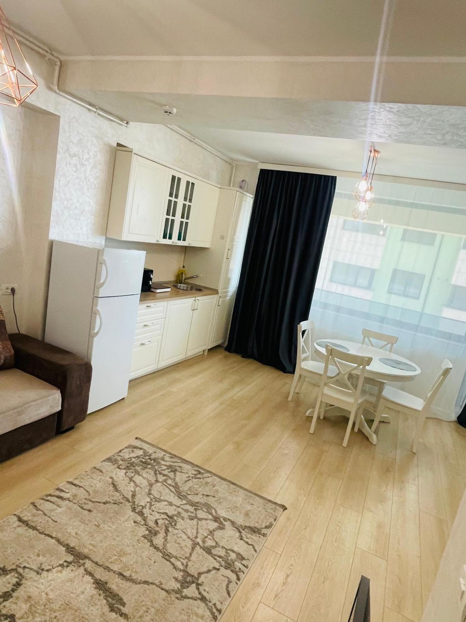 Myamar Apartment Mamaia Exterior photo