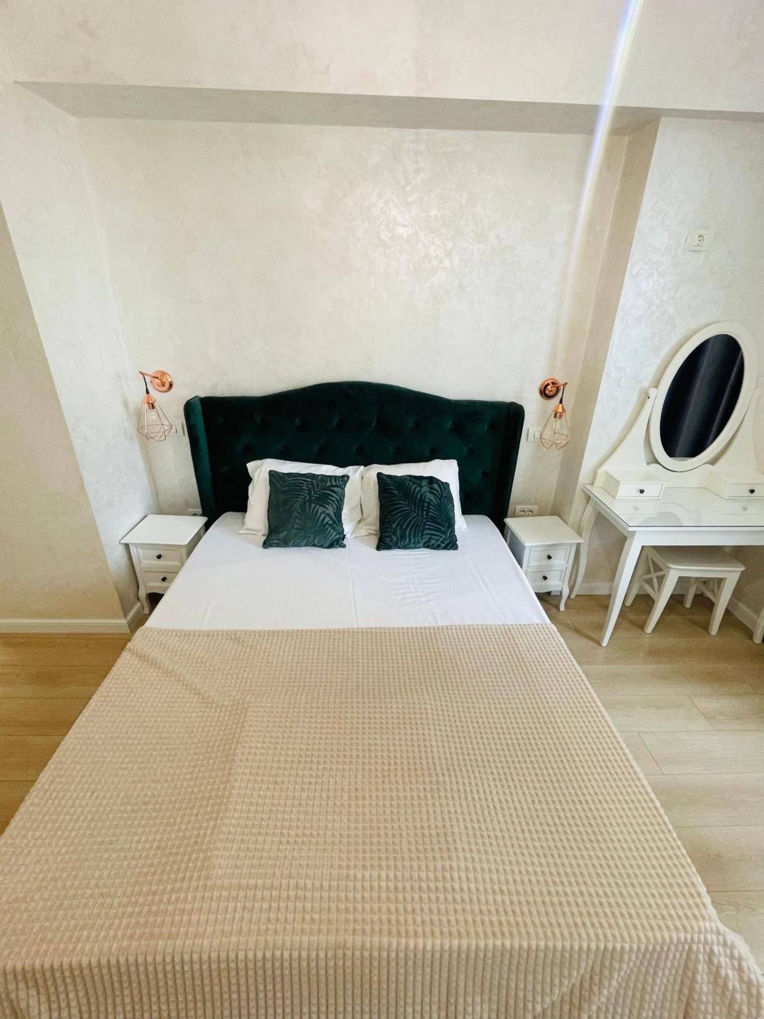 Myamar Apartment Mamaia Exterior photo