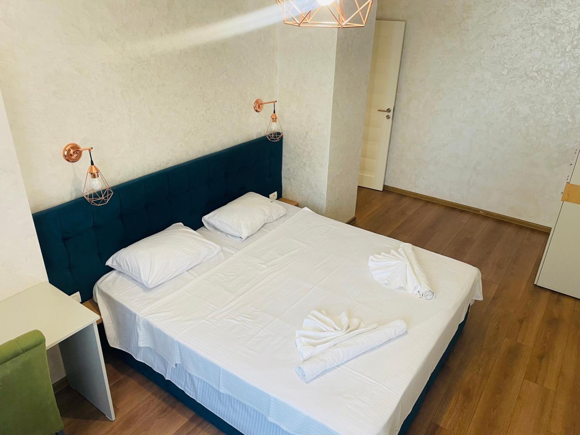 Myamar Apartment Mamaia Exterior photo